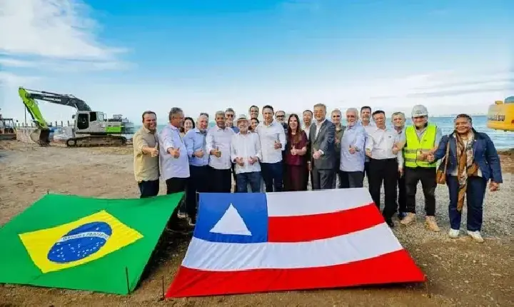 Política - Desespero eleitoral leva Lula a inaugurar ponte que não existe e cano sem água