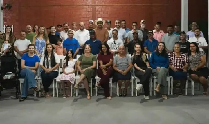 Política - Hildon e Cirone visitam 23 municípios em pré-campanha