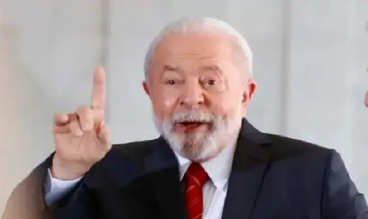 Política - Lula constrange o país ao reclamar de ações dos EUA contra bandidos do PCC
