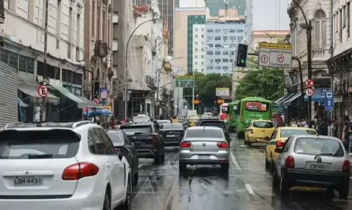Política-  Motoristas devem avisar seguradoras antes de usar carros em campanha eleitoral