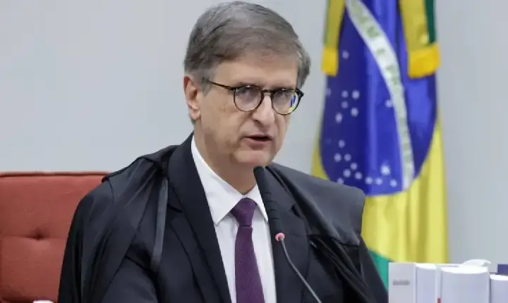 Política - PGR rejeita pedido para anular condenação de Bolsonaro