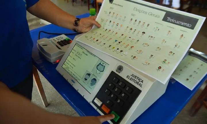 Política - Prazo para tirar ou regularizar título de eleitor termina nesta quarta
