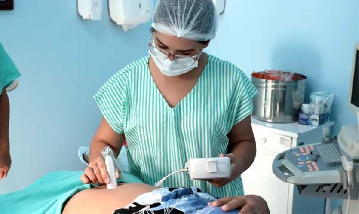 Pré-natal precoce protege saúde da mãe e do bebê