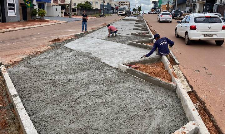 Prefeito Aldo Júlio intensifica obras e amplia vagas de estacionamento em Rolim de Moura