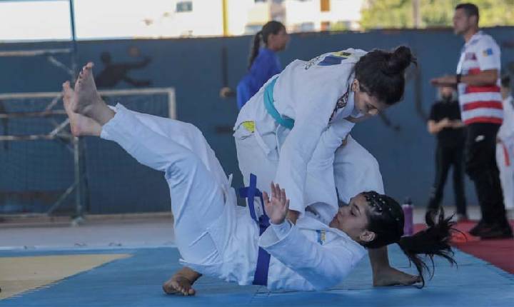 Projeto garante apoio a atletas e delegações em competições