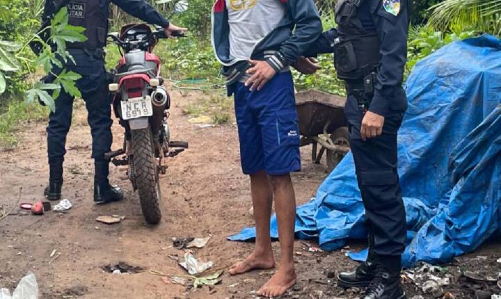 Rolim de Moura Dupla é presa após furtar moto e usar veículo em tentativa de assalto