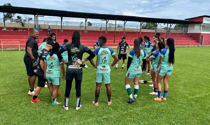 Rolim de Moura finaliza treinos no Acre com agradecimento especial à estrutura do Santa Cruz