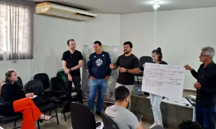 ROLIM DE MOURA Prefeitura fortalece combate às queimadas com capacitação estratégica da SEDAM para elaboração do plano ambiental de 2026