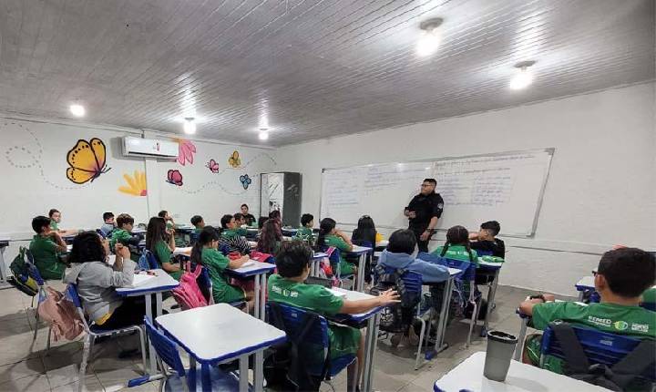 Saúde nas escolas beneficia mais de 61 mil estudantes