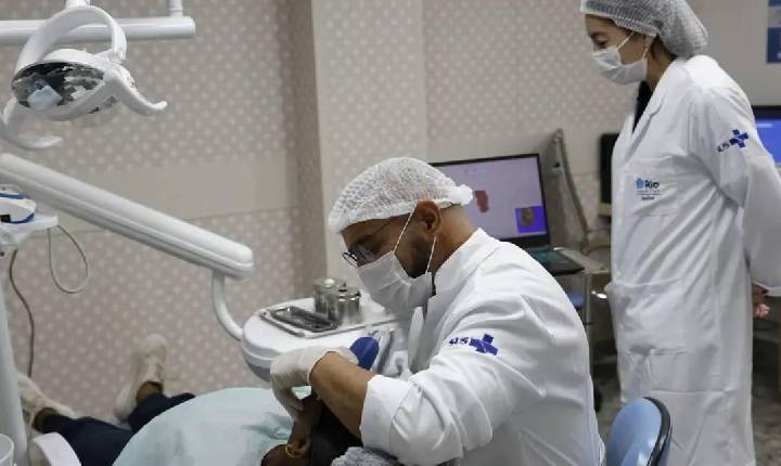 Saúde - Senado aprova piso salarial de 13,6 mil reais para médicos