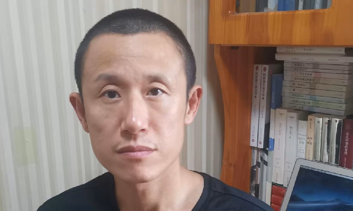 Sociedade - Quanto custa ir ao banheiro se você é um entregador em Pequim?