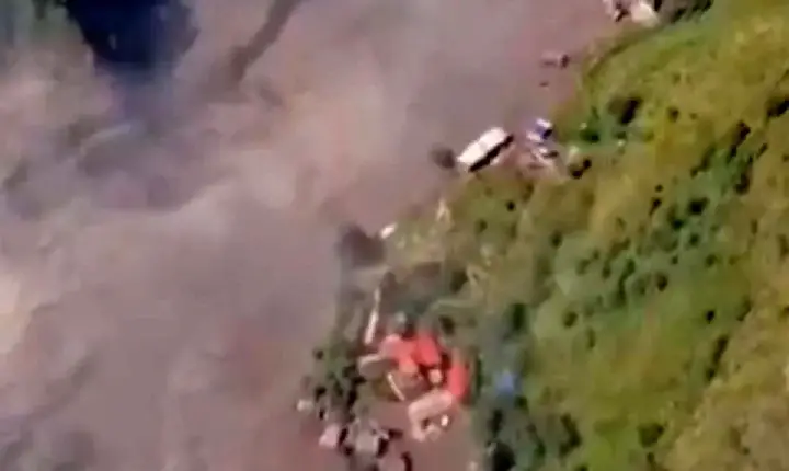 TRAGÉDIA - Novo rompimento de lago ameaça operações de resgate no Nepal; mortos vão a 543