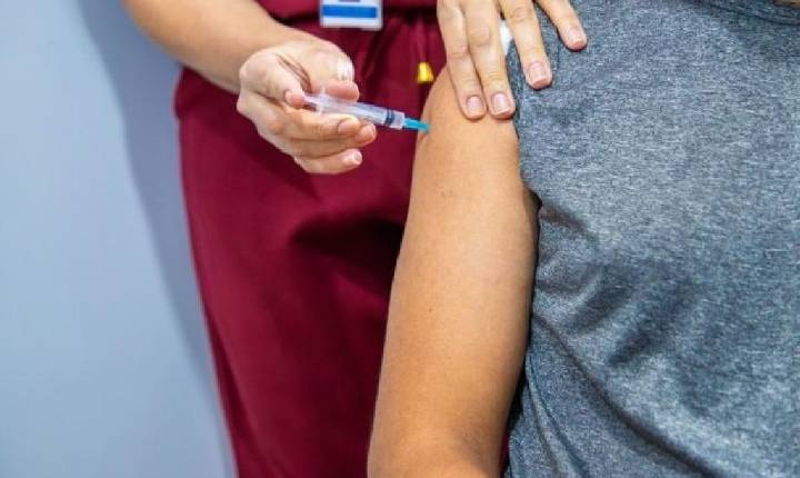 VACINAÇAL ESPECIAL - Central de vacinas imuniza desde bebês prematuros até idosos