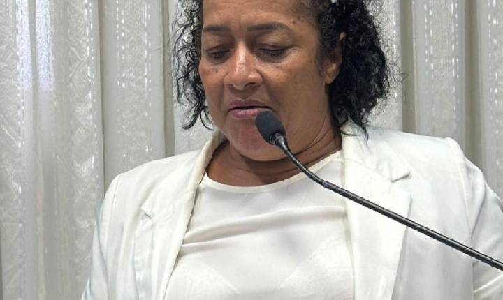 Vereadora Cida propõe estudo para reajuste do auxílio-estágio na área da saúde em Rolim de Moura