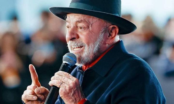 VÍDEO - Acusação de racismo - Lula cita ‘Hitler’, ofende catarinenses, e o comício ‘flopou’