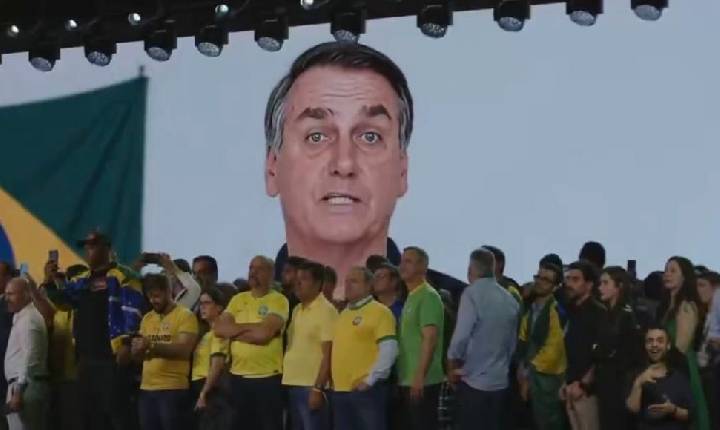 VÍDEO - 'Sangue do meu sangue' - IA ‘traz’ Bolsonaro à convenção do PL que oficializou a candidatura de Flávio