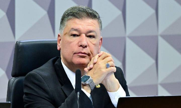 VÍDEO - Viana aperta o cerco - Senador que presidiu CPMI do roubo aos aposentados quer a PF interrogando Lulinha