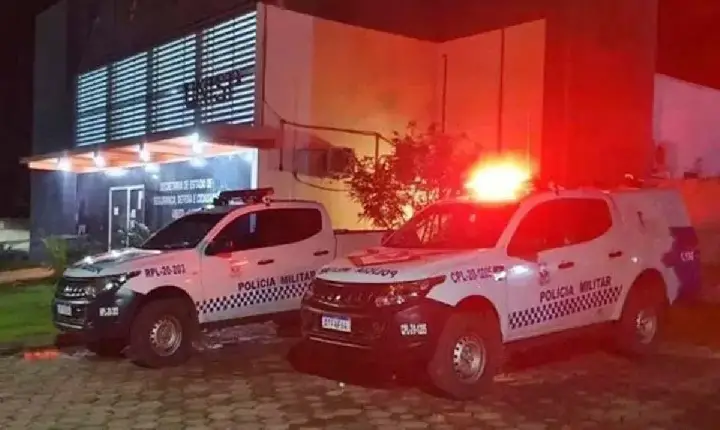 Violencia - Homem é esfaqueado no pescoço durante tentativa de homicídio em Jaru