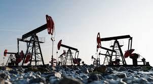 Petróleo fecha em queda, reagindo a incertezas sobre a economia global