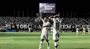 Pressionado, Hellmann deve voltar com quatro atacantes no Santos