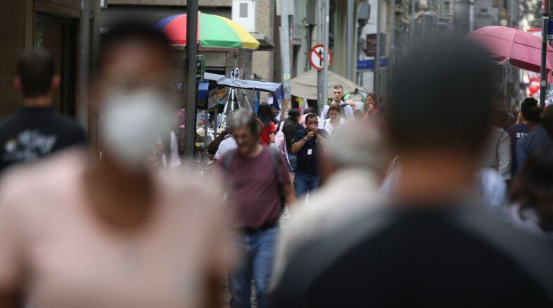 SAÚDE - Fiocruz alerta para possível aumento de nova linhagem do coronavírus