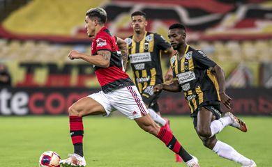 Flamengo joga pelo Carioca após participação frustrante no Mundial