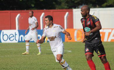 Criciúma bate Real Ariquemes e avança na Copa do Brasil