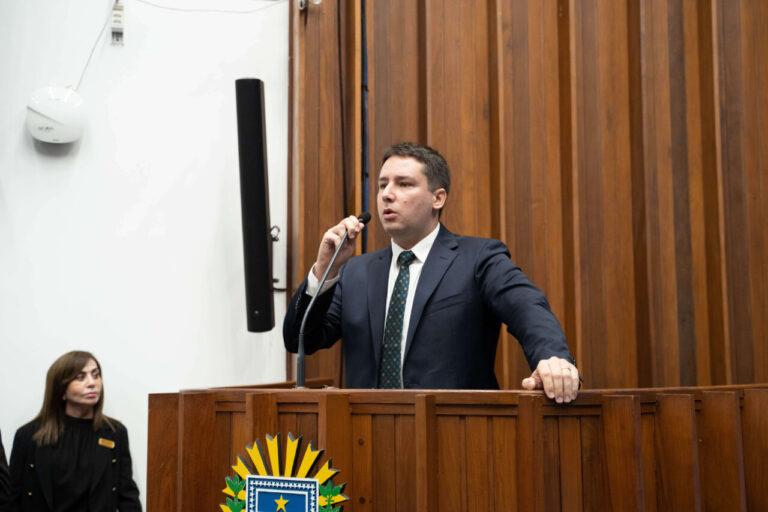 POLÍTICA -  Deputado de MS quer cortar benefícios de invasores de terra