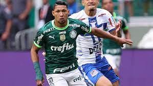 Após jogar com braço quebrado, Rony passa por cirurgia e manda recado para palmeirenses