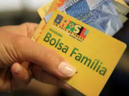 BRASIL - Bolsa Família: beneficiários superam empregados em 13 Estados
