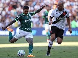 Vasco abre dois, mas Palmeiras busca empate pelo Brasileirão