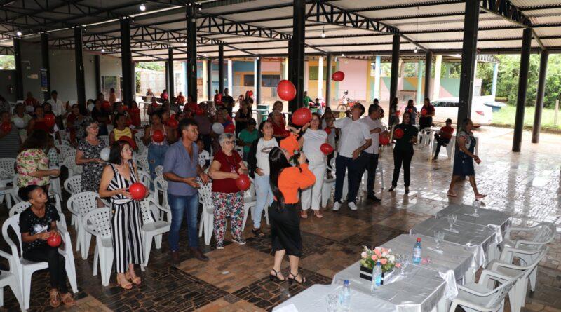 SEMAS - Terceira idade comemora dia das mães no encontro dos idosos em Rolim de Moura