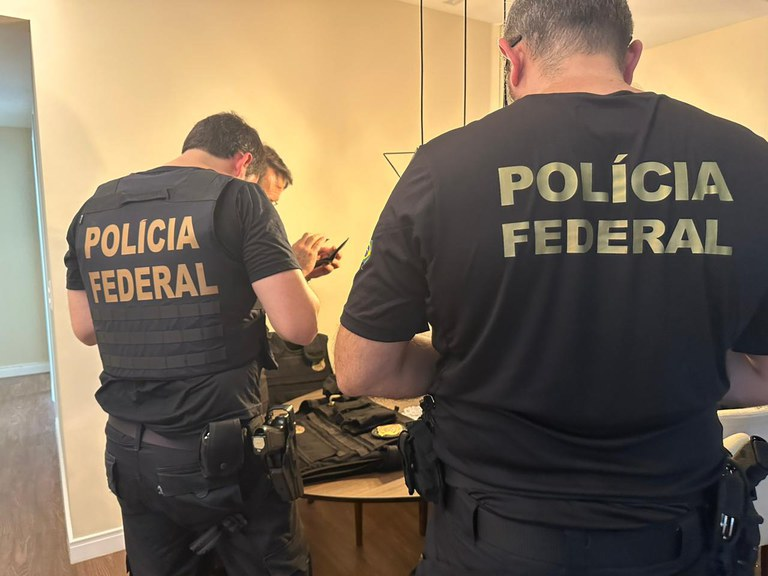 Polícia - Buscas em Rondônia: Operação da PF mira organização criminosa que envolve militares de alta patente