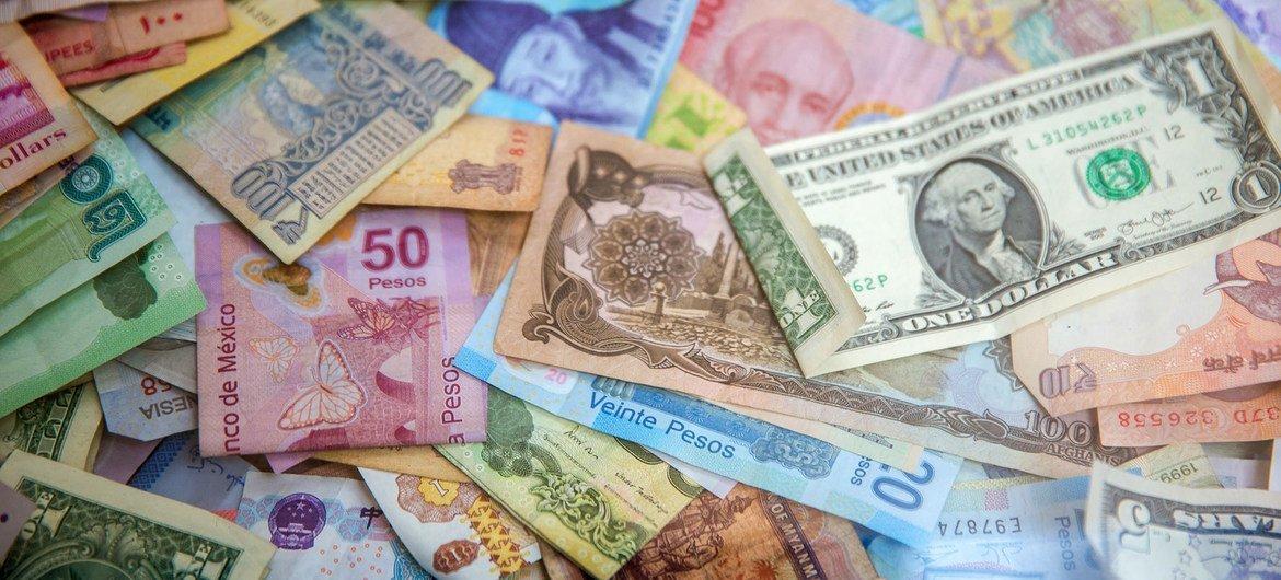 Investimentos estrangeiros no Brasil caem 40% este ano