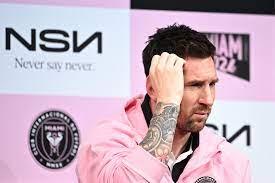 Esportes - Messi desmente polêmica e esclarece ausência em amistoso em Hong Kong