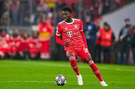 Esportes - Real Madrid e Barcelona disputam a contratação do lateral Alphonso Davies