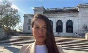 Juíza punida por criticar STF tem contas bloqueadas por Moraes