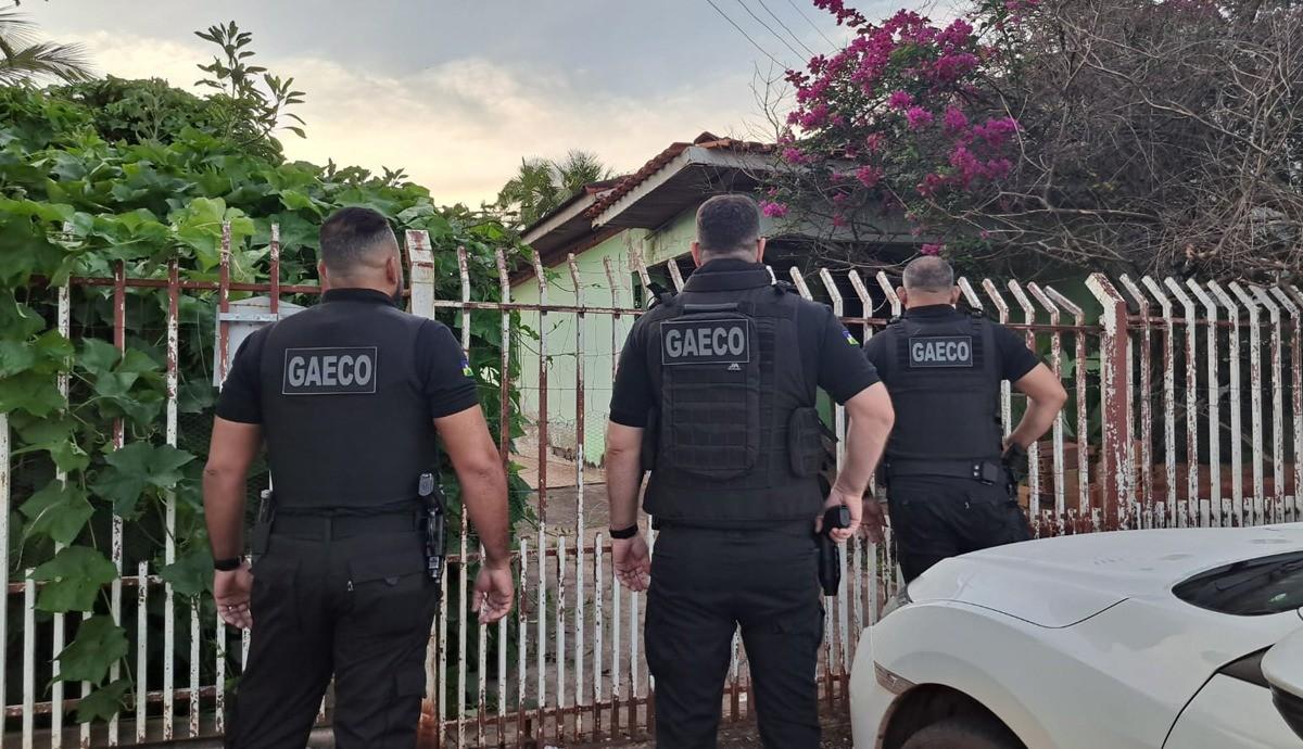 Polícia- Dirigente da educação acusado de oprimir servidores e exigir presentes em Espigão do Oeste é afastado durante operação do MP