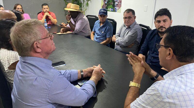 Prefeitura anuncia iluminação em frente a Farol e ampliação de 10 salas de aula Creche Neuza Santos de Oliveira