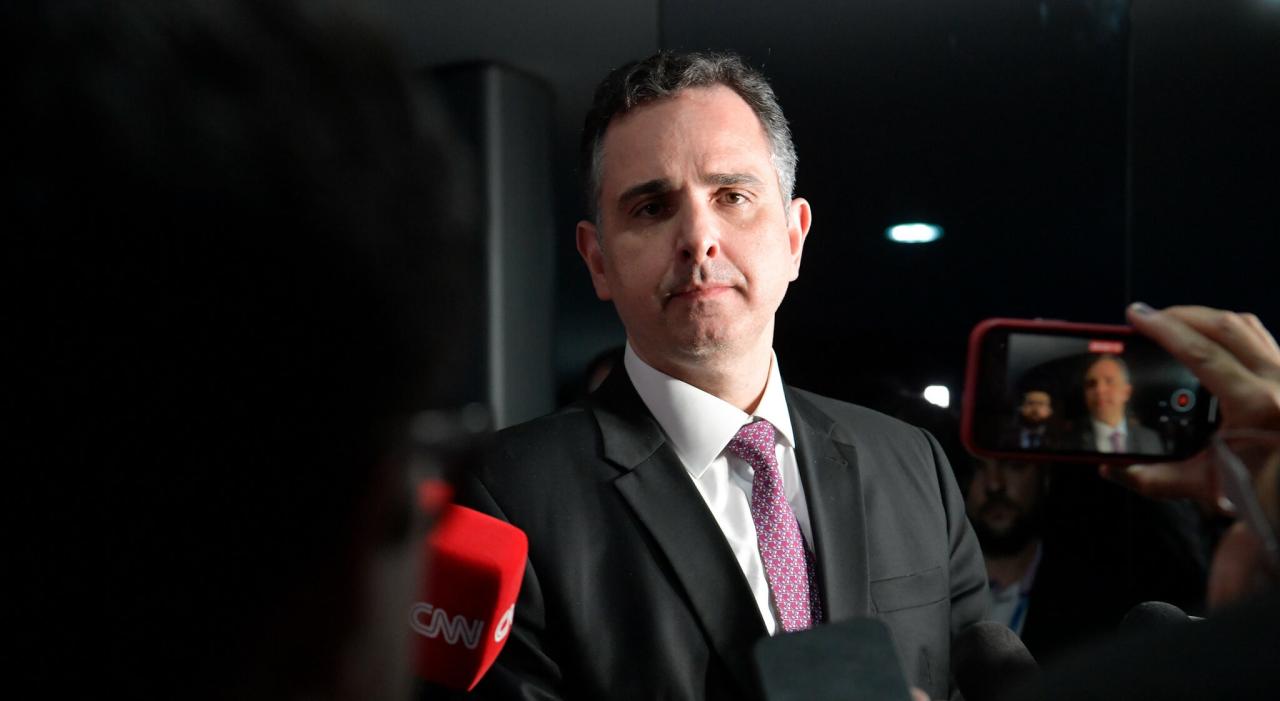 Brasil -Pacheco cogita enfrentar STF em corrida sobre maconha