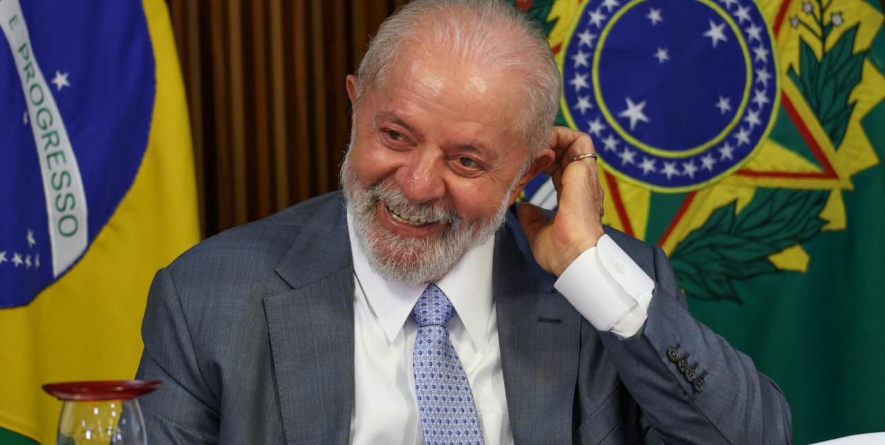 BrasilDatafolha: Reprovação de Lula empata com aprovação