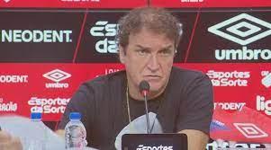 Esportes - Athletico vai em busca de reforços a pedido de Cuca