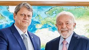 Tarcísio tem aprovação de 71,6%, e Lula é reprovado, em Santos