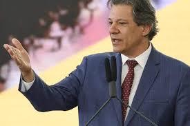 Governo alega falta de tempo e adia parte da regulamentação da reforma tributária