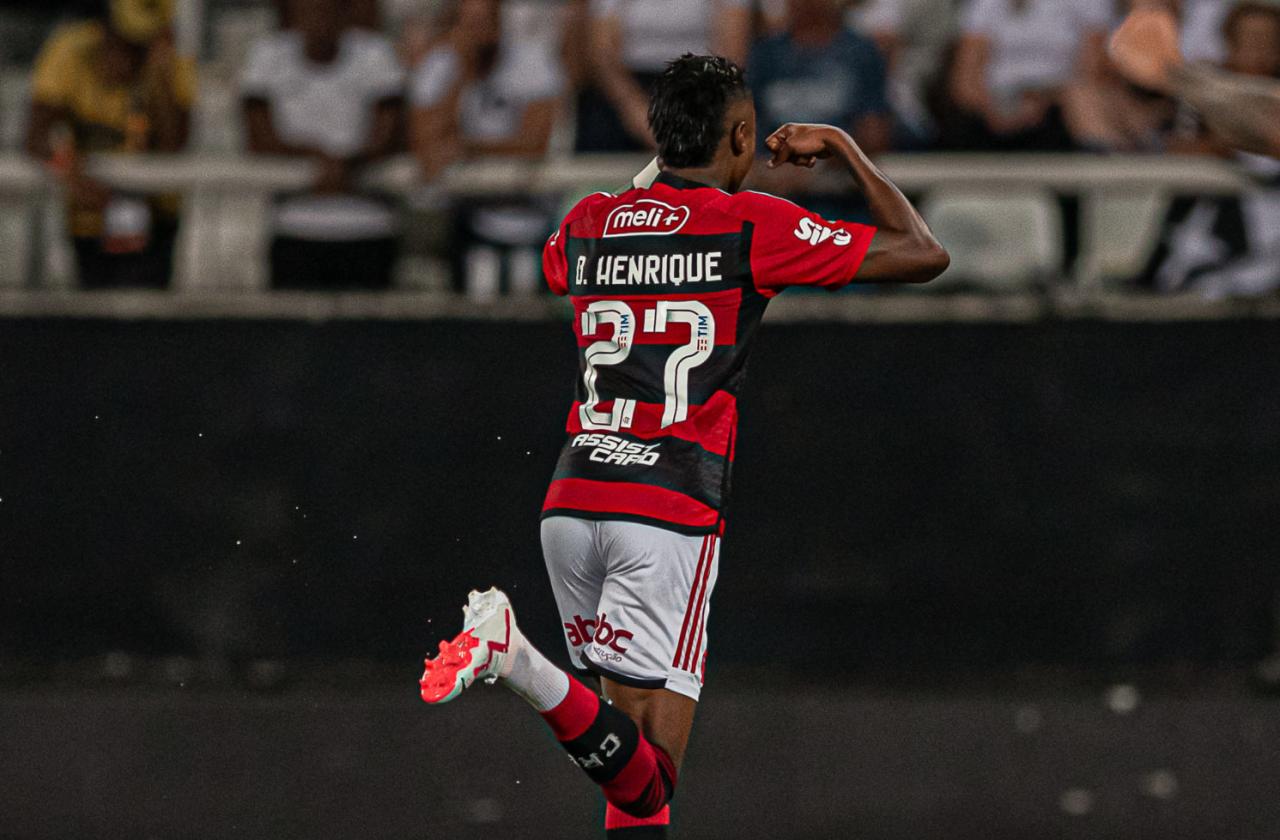 Esportes - Bruno Henrique é suspenso pela Conmebol e desfalca Flamengo na Libertadores