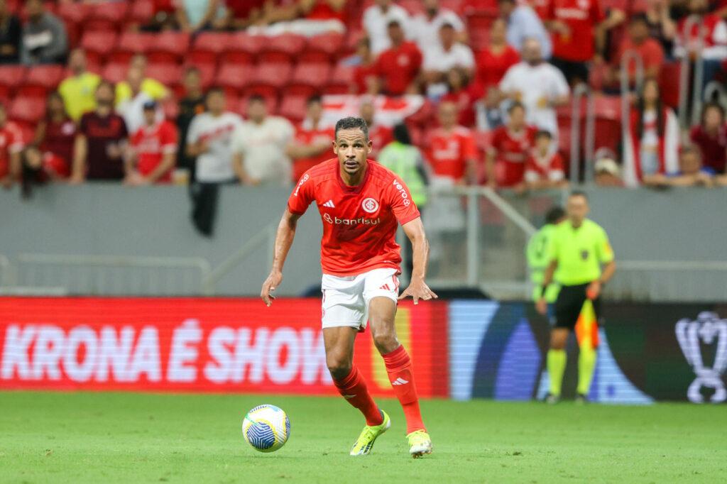 Esportes - Internacional sofre 2 desfalques após clássico Gre-Nal