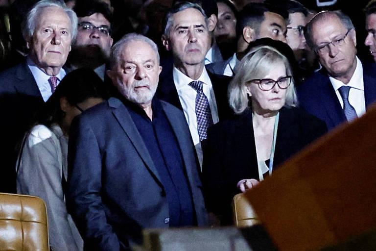 Sob Lula, avaliação positiva do STF despenca para 14%
