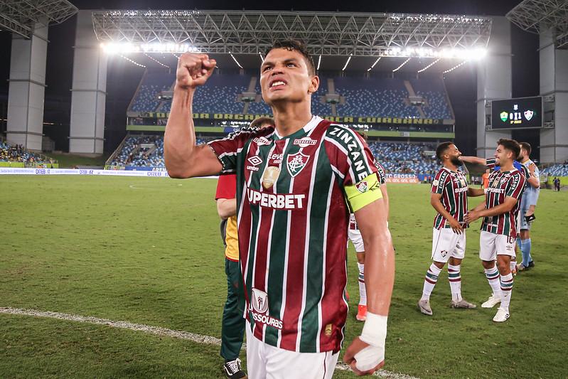 Esportes -Thiago Silva brilha em reestreia pelo Fluminense contra o Cuiabá