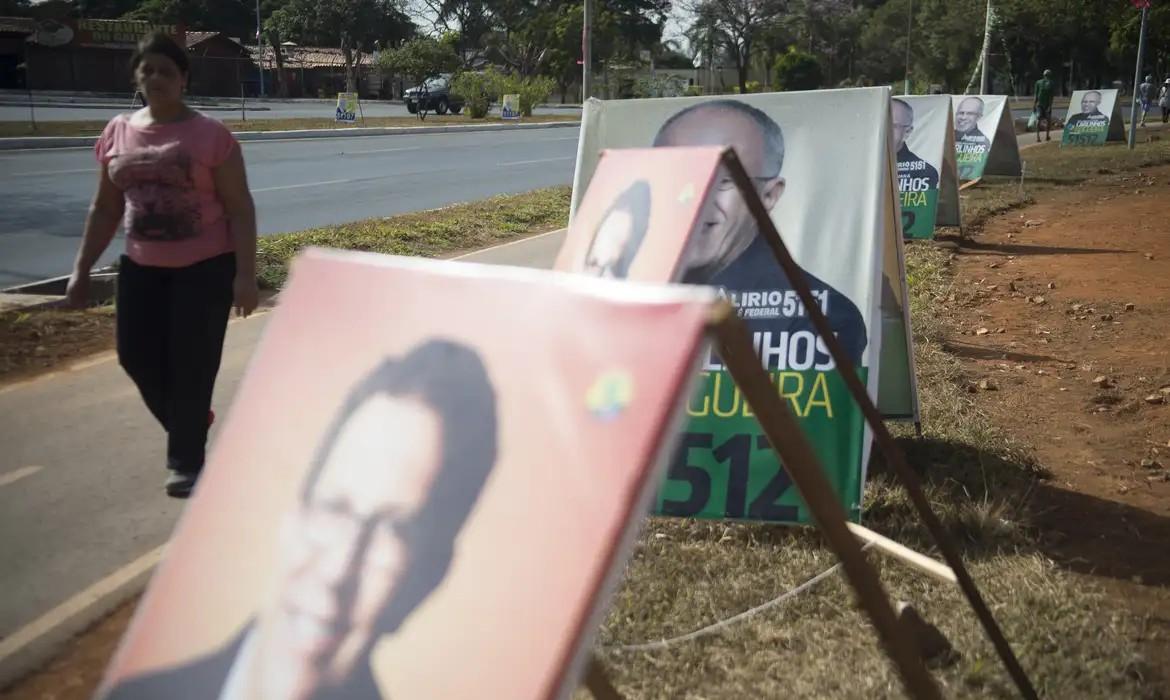 Eleições - Justiça Eleitoral recebe 68 mil denúncias de propaganda irregular