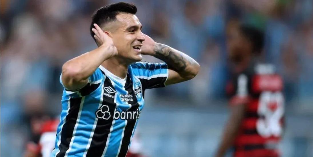 Esportes - Grêmio vence Flamengo e se afasta do Z4